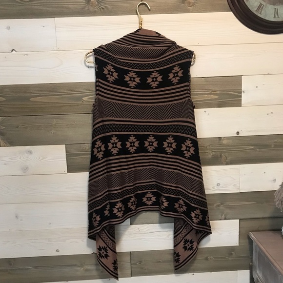 Natasha ⚜️ Southwestern Design Open Cascading Sweater Vest - Picture 4 of 9